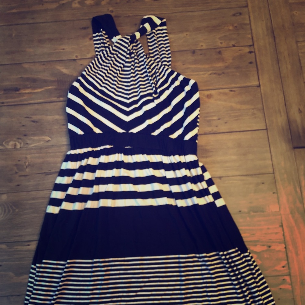 Midi boutique dress